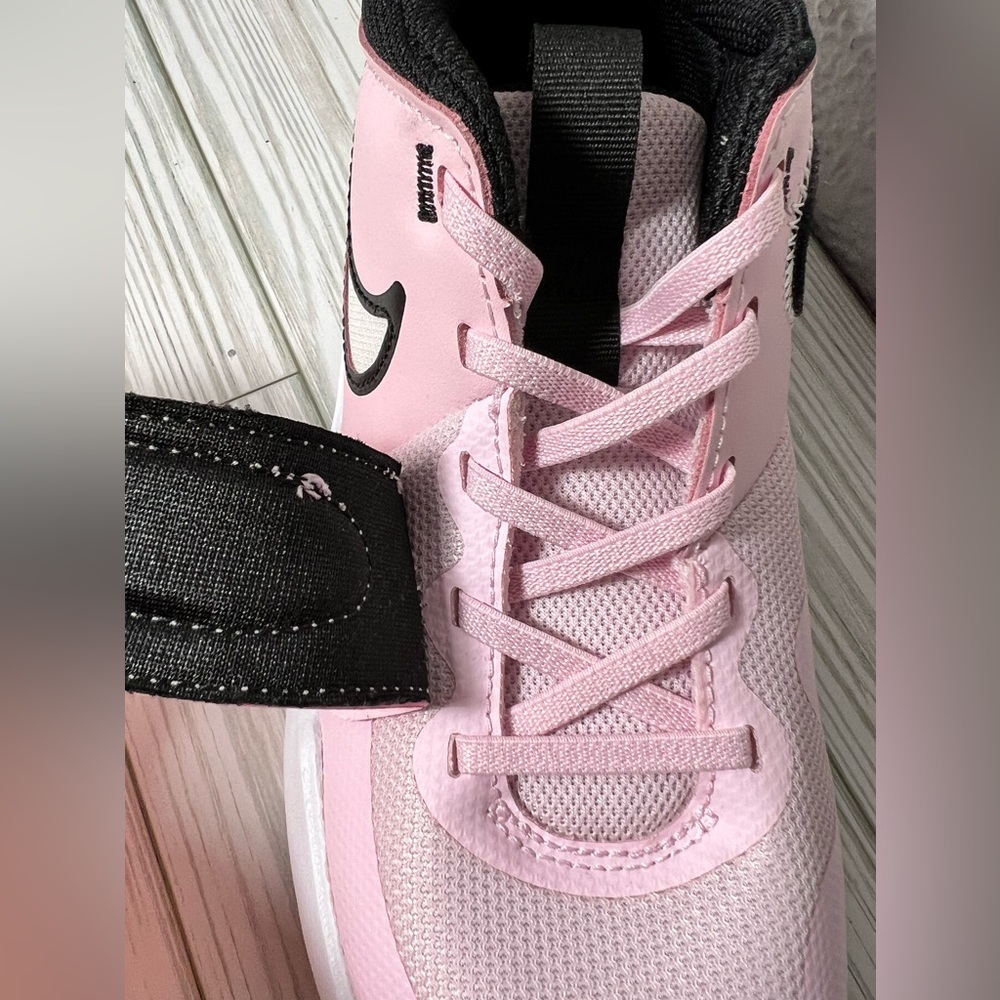 Nike team hustle d 11 big‎ kids basketball shoes sneakers pink 5.5Y DV8996 600 - Picture 9 of 10